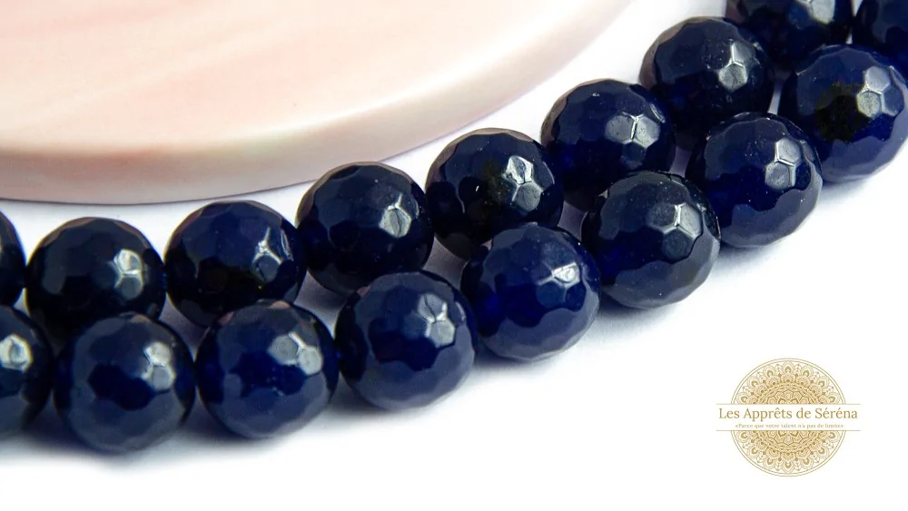 Perles à facettes 10mm jade blanc teinté bleu indigo